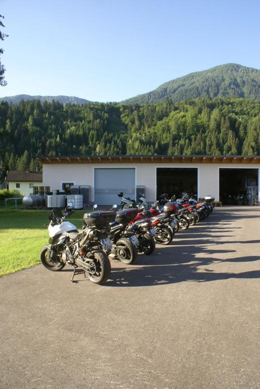 Bierhotel Loncium & Privatbrauerei Kotschach-Mauthen Zewnętrze zdjęcie